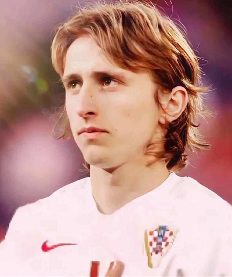 格林32+11火箭凭啥擒鹰？勇士输热火，格局为何突变？