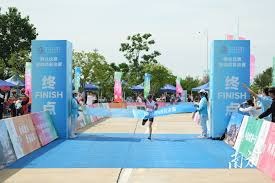 福克斯24+7 马刺战胜步行者