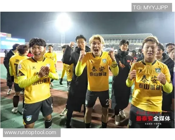 《死面罗密欧》超血腥新预告曝光 预计2026年2月上线